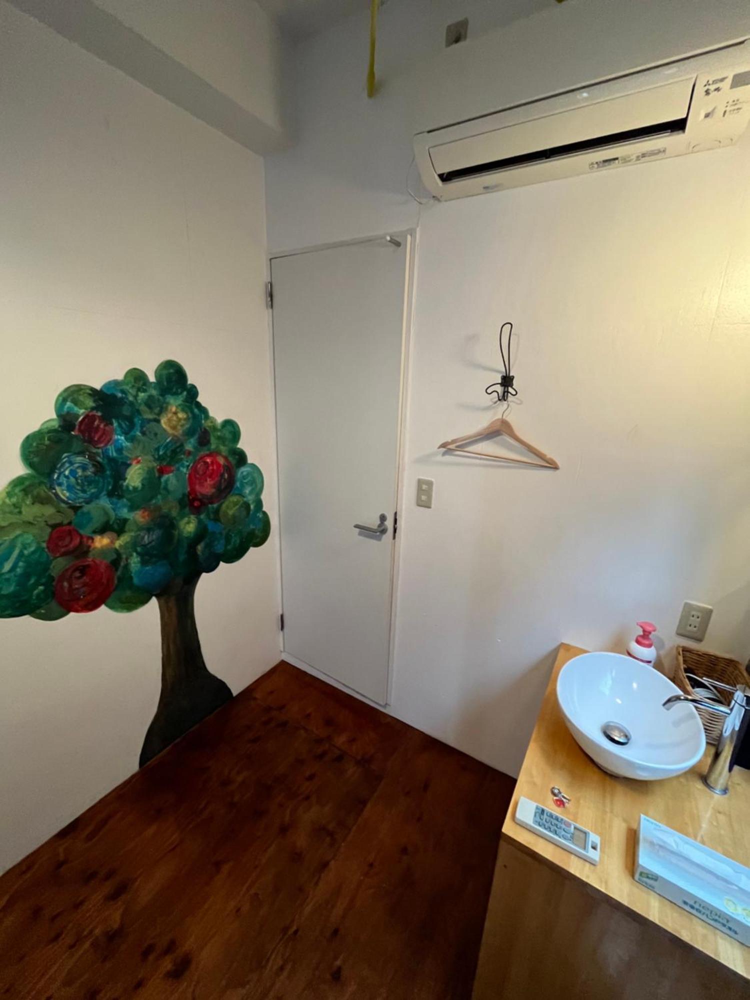 Hostel Bedgasm Токио Экстерьер фото